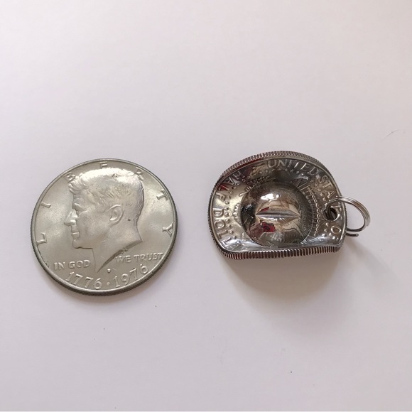 Handcrafted Rodeo Cowboy Cowgirl Hat Kennedy Half Dollar Coin Pendant 1998 - Picture 4 of 6